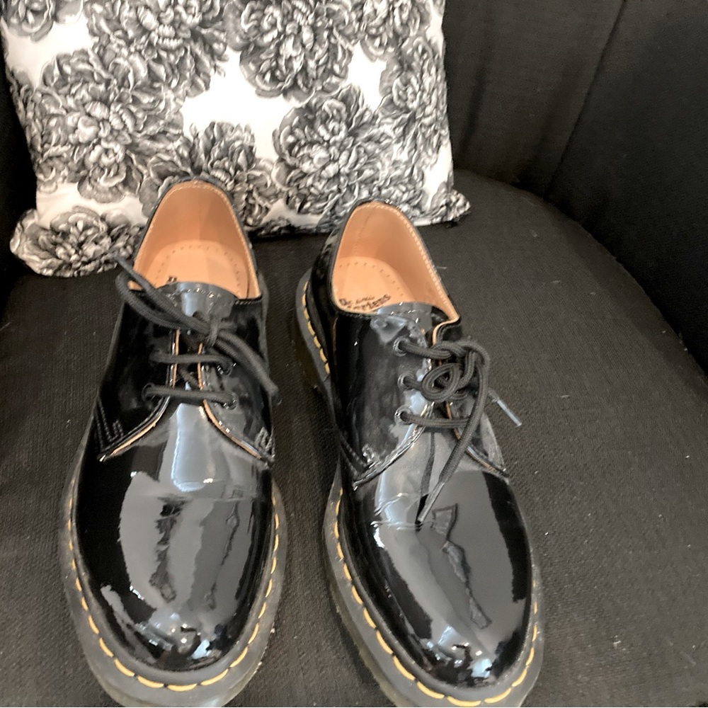 Brand new Doc Martens bex smooth leather Oxford shoes size 8 women’s